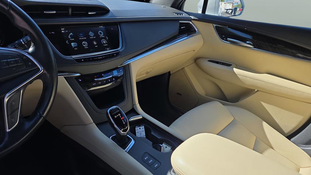 Used 2018 Cadillac XT5 AWD image 23
