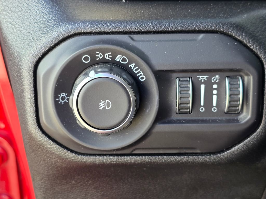 Used 2018 Jeep Wrangler Unlimited Rubicon image 27