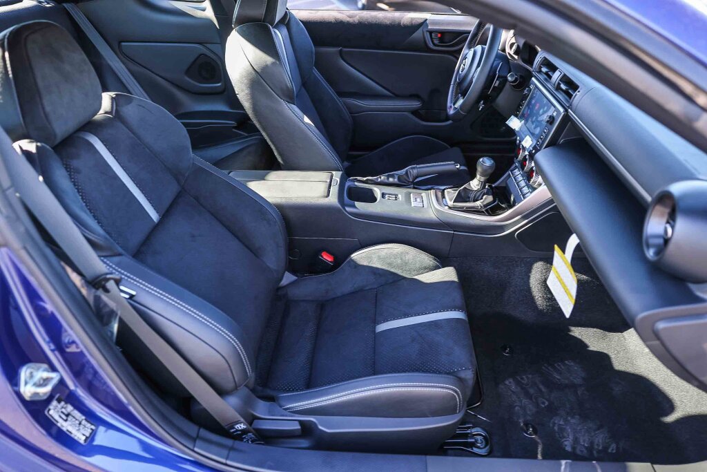 Certified 2025 Toyota GR86 Premium w/ ALL Weather Mat Package (TMS) image 6