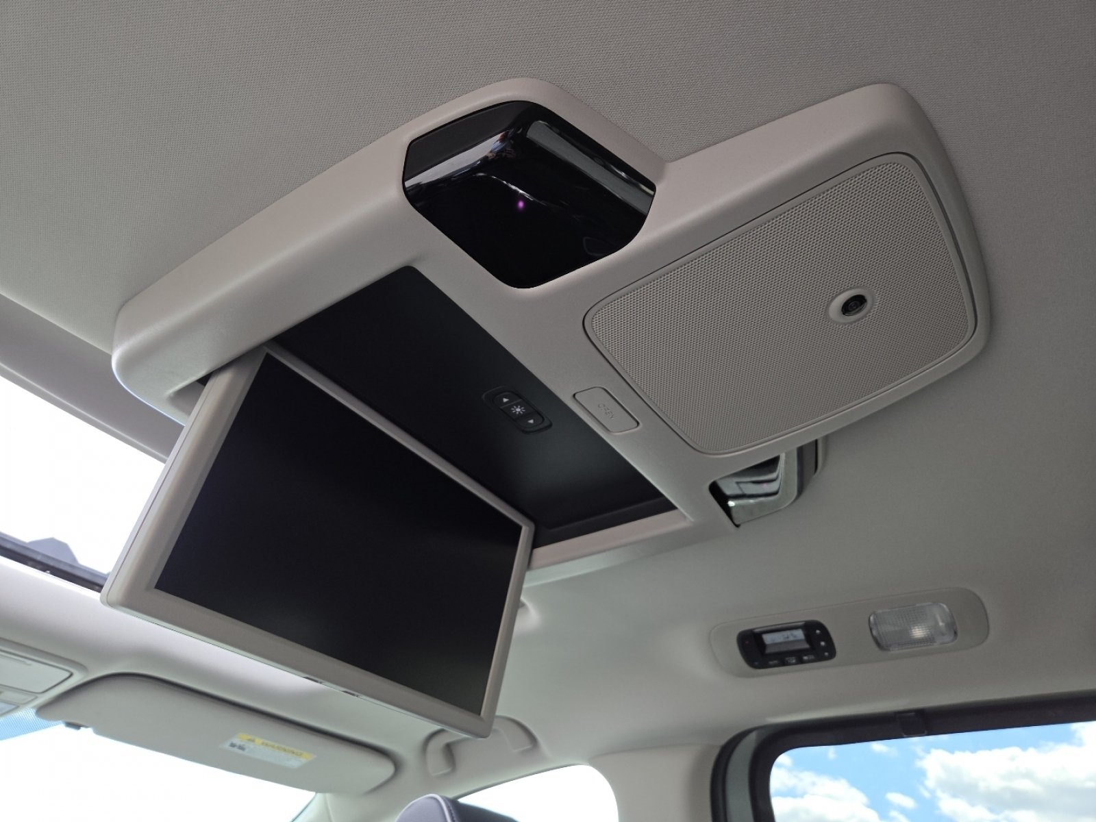 New 2026 Honda Odyssey Touring image 11