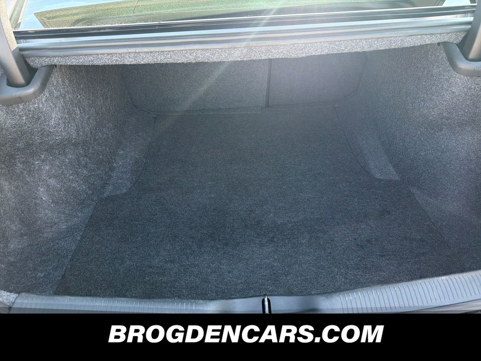 Used 2023 Dodge Charger R/T w/ Blacktop Package RWD image 9