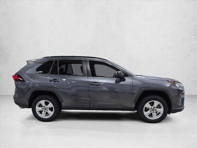 Used 2020 Toyota RAV4 LE AWD/4WD image 4