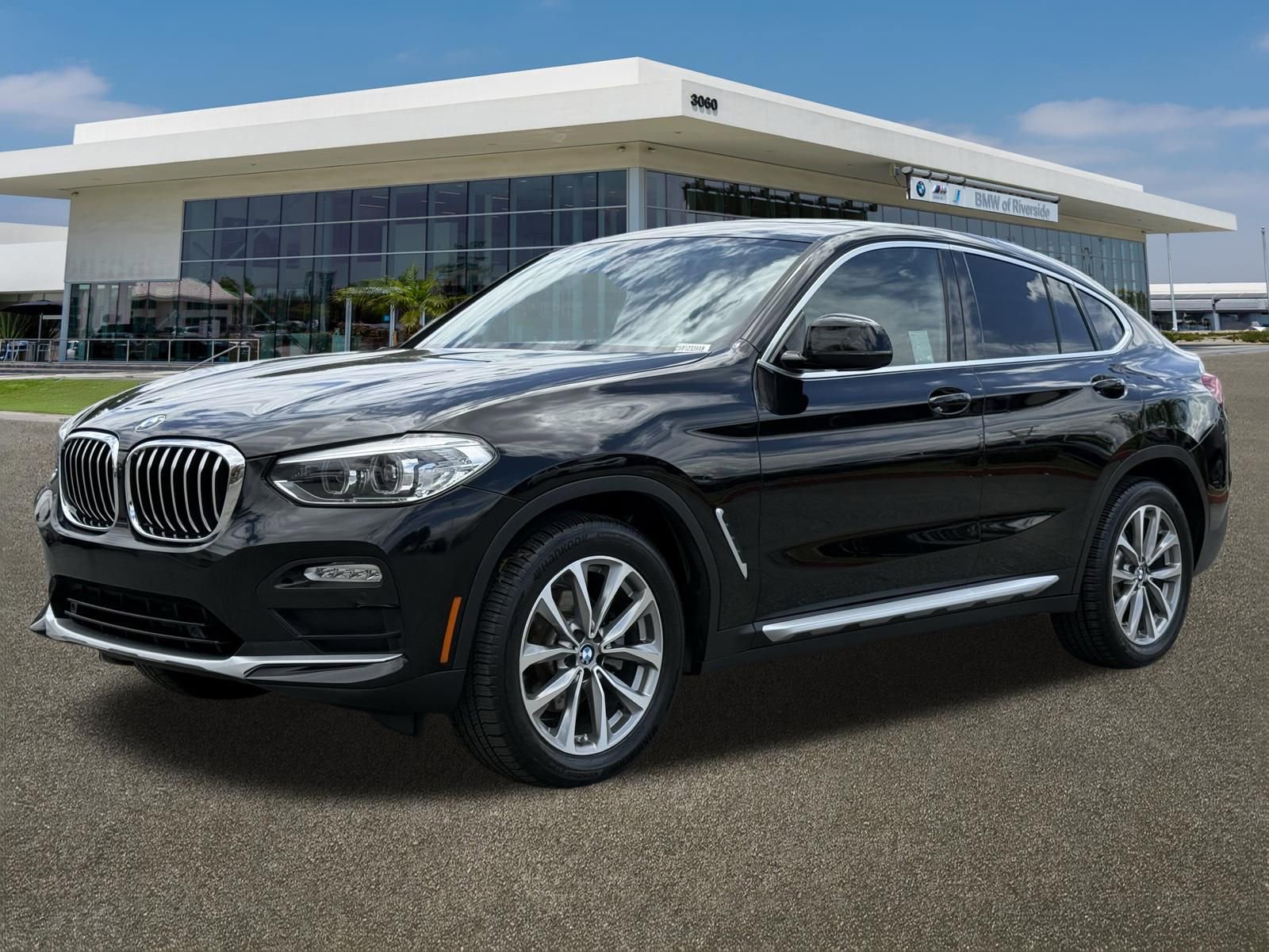 Used 2019 BMW X4 xDrive30i w/ Premium Package AWD/4WD image 4