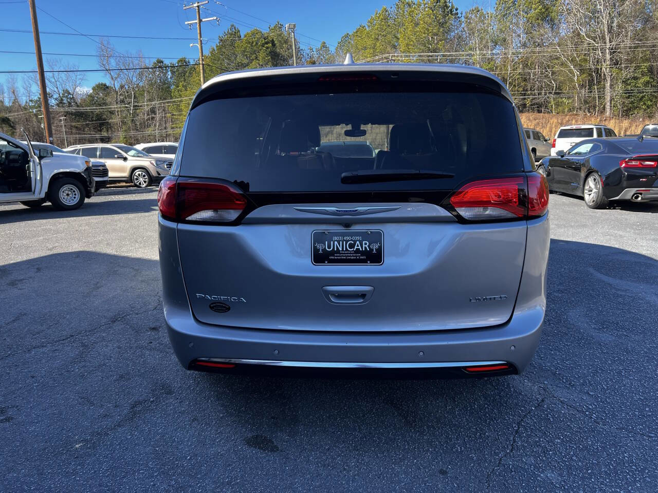 Used 2020 Chrysler Pacifica Limited image 4