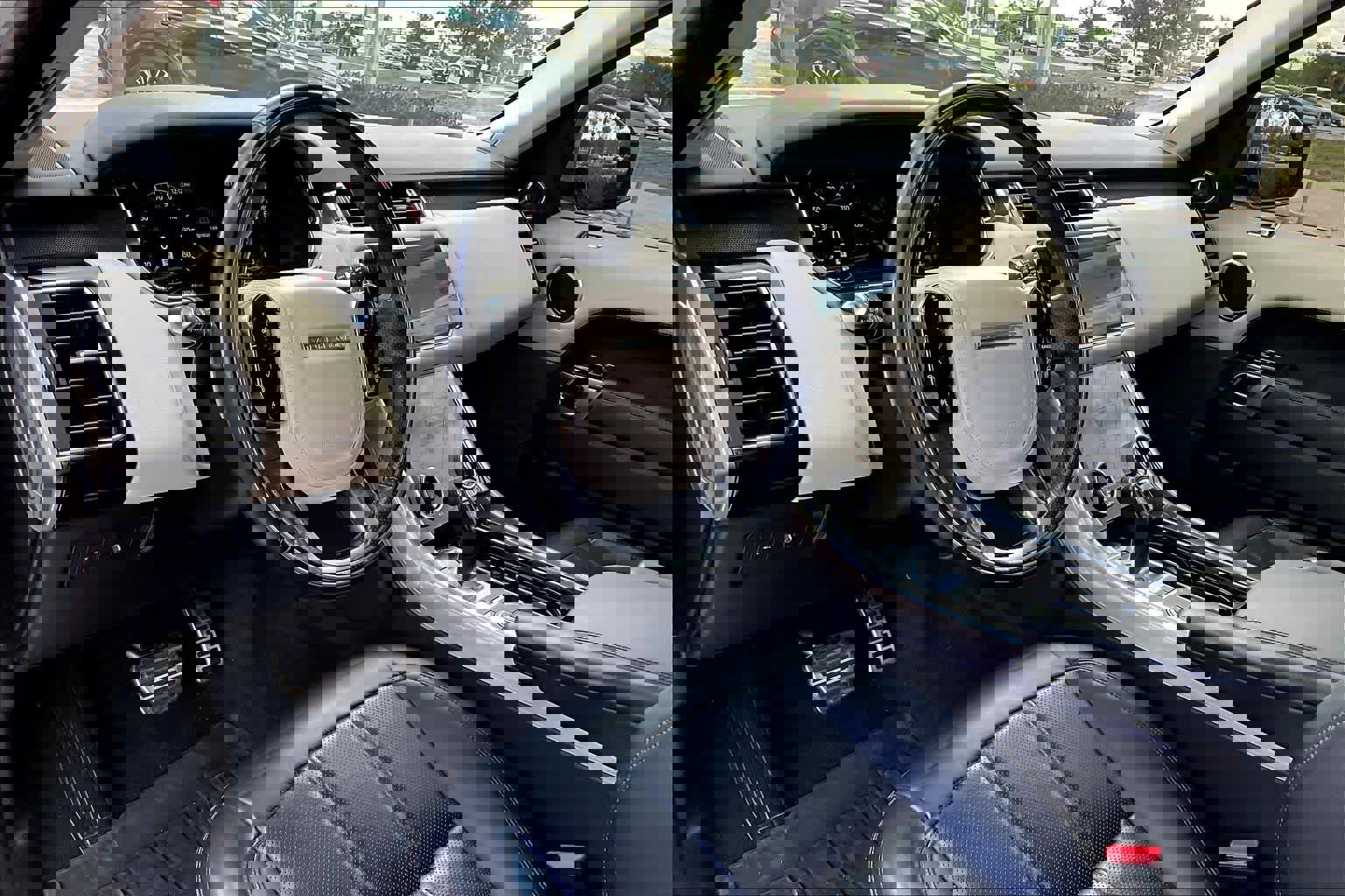 Used 2022 Land Rover Range Rover Sport HSE Silver Edition image 18