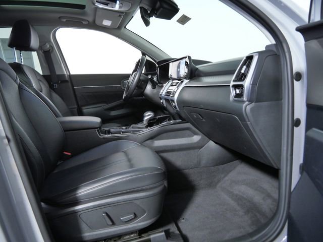 Used 2023 Kia Sorento SX image 10