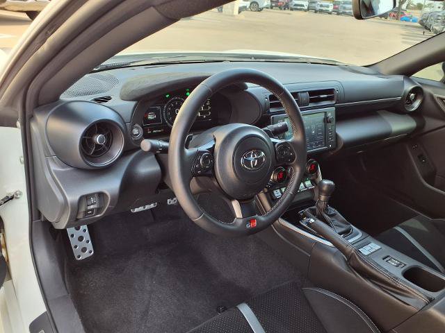 Used 2025 Toyota GR86 Premium w/ Performance Package RWD image 4
