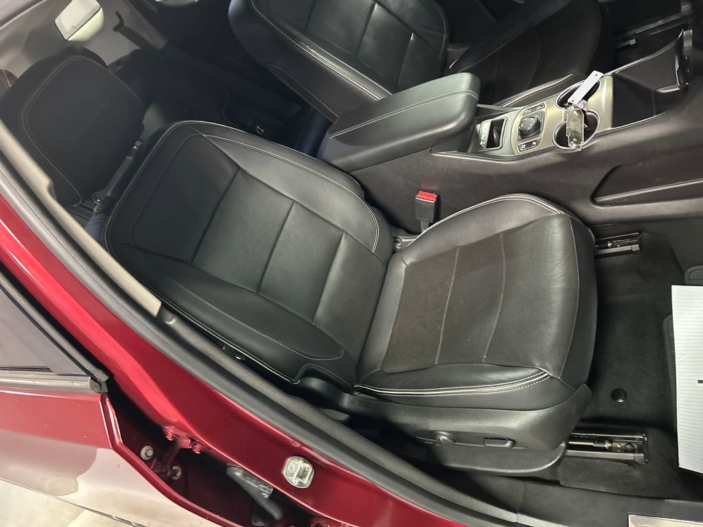 Used 2018 GMC Terrain Denali w/ Comfort Package image 23