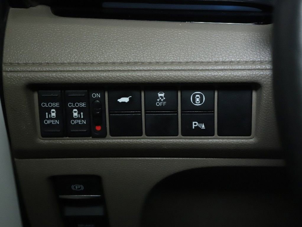 Used 2023 Honda Odyssey Elite image 25