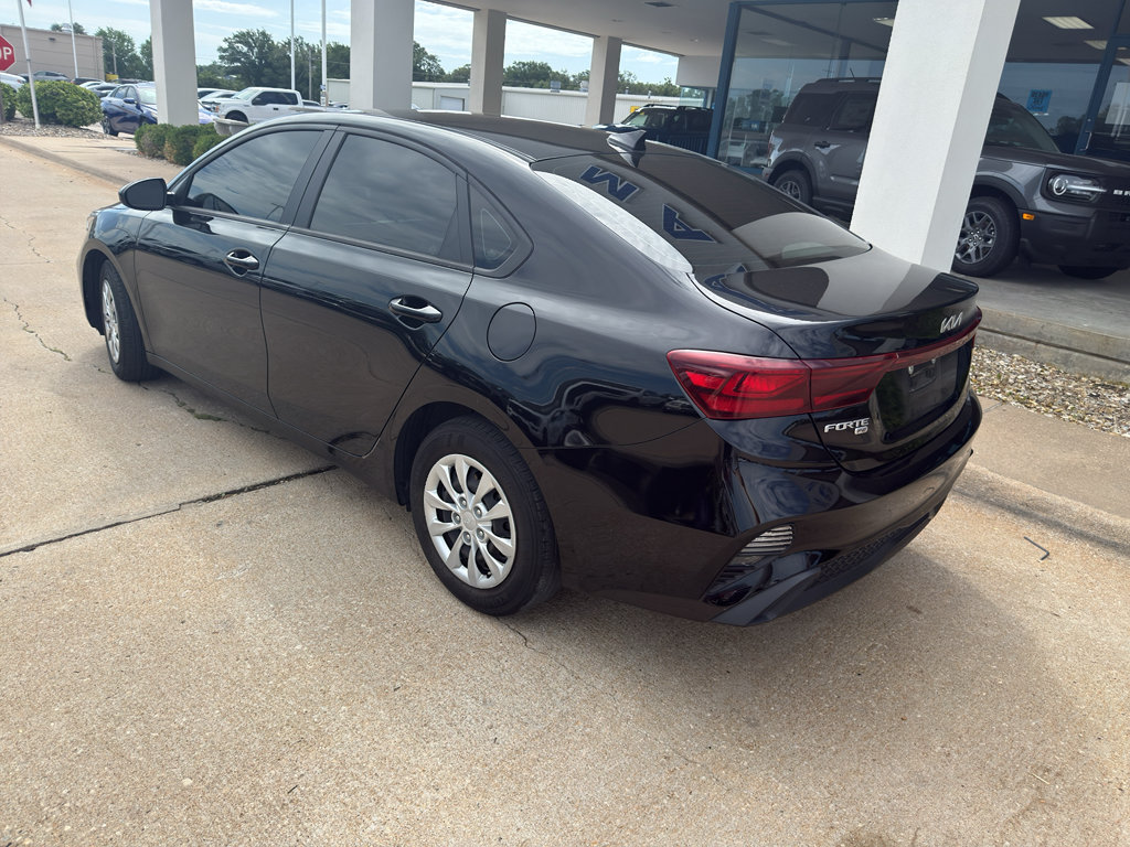 Used 2024 Kia Forte LX FWD image 7