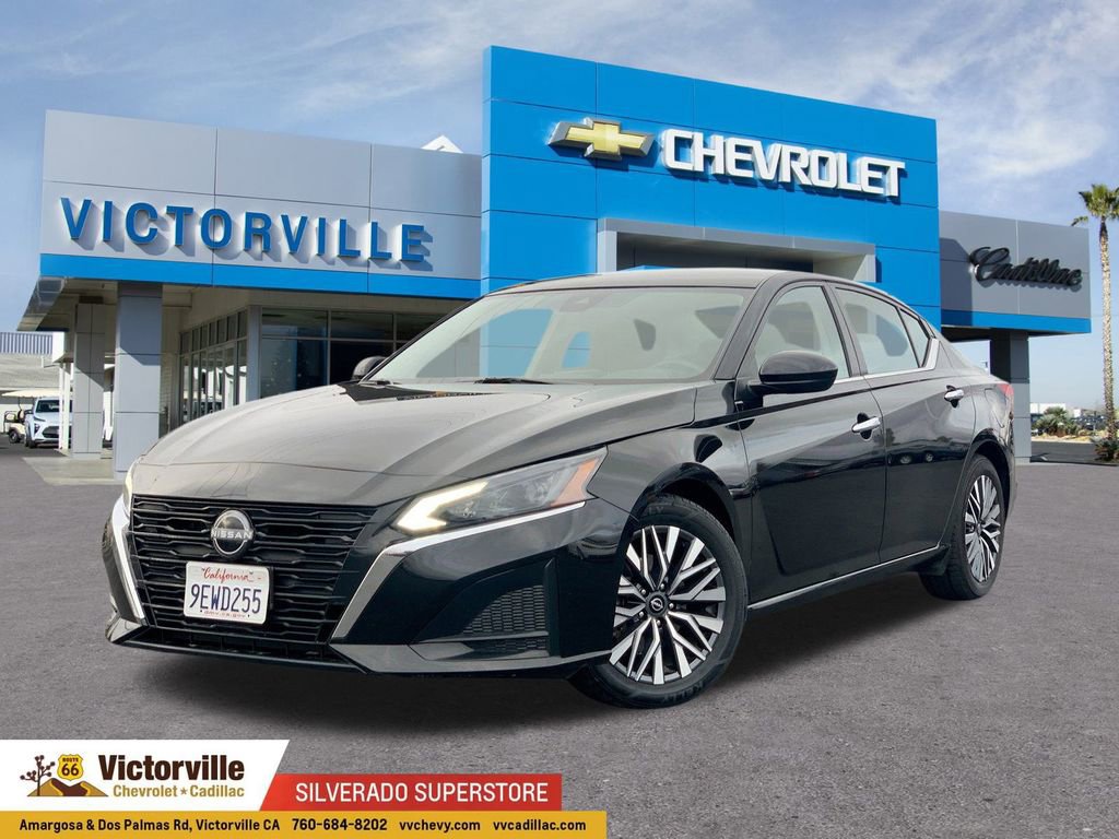 Used 2023 Nissan Altima 2.5 SV image 1