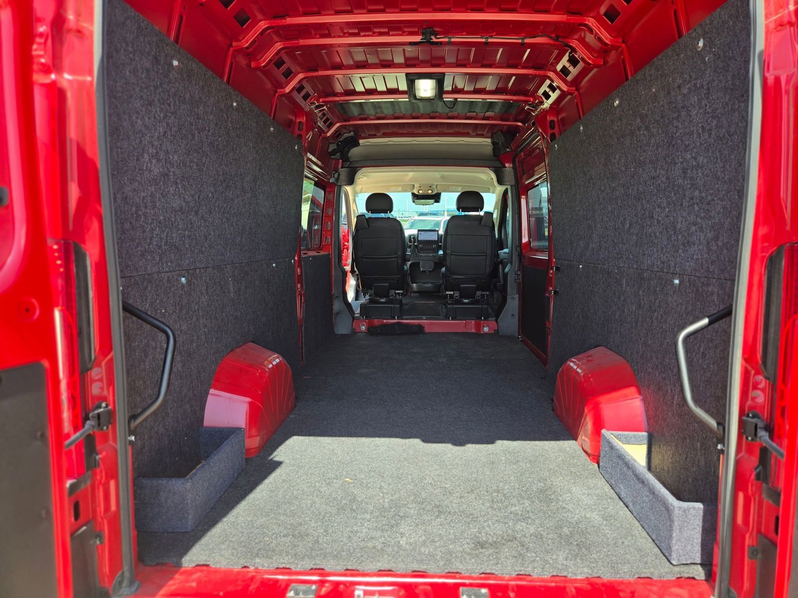 Used 2024 RAM ProMaster 3500 w/ Leather Interior Group image 16