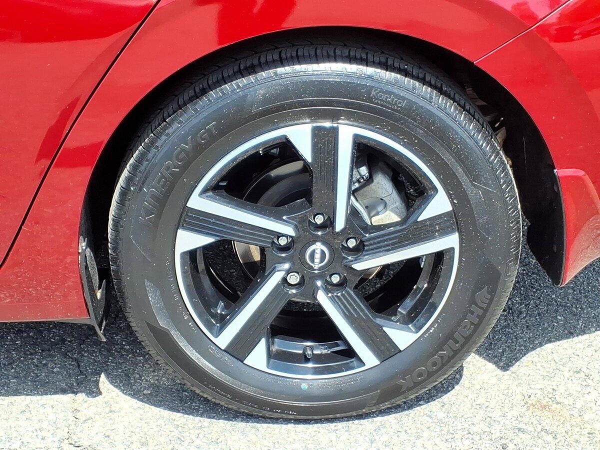 Used 2024 Nissan Sentra SV w/ All-Weather Package FWD image 17