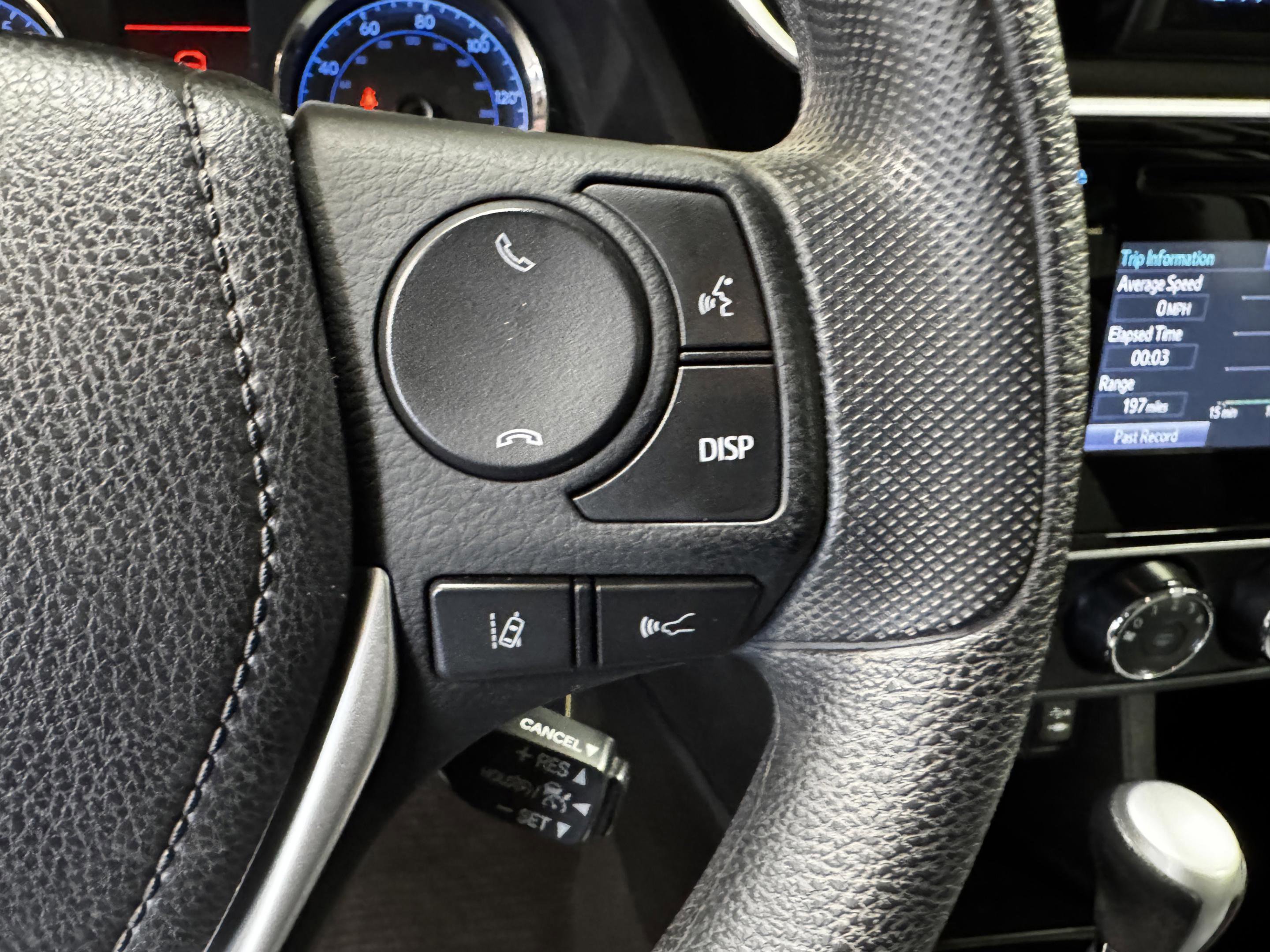 Used 2019 Toyota Corolla L image 30