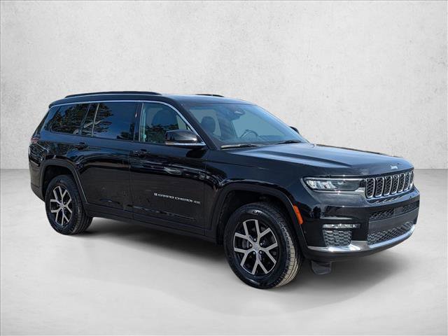 Used 2024 Jeep Grand Cherokee L Limited w/ Luxury Tech Group II image 3