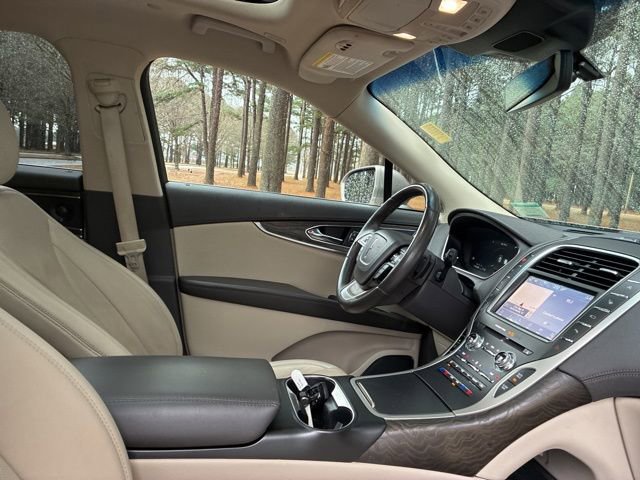 Used 2020 Lincoln Nautilus Reserve w/ Equipment Group 201A image 24