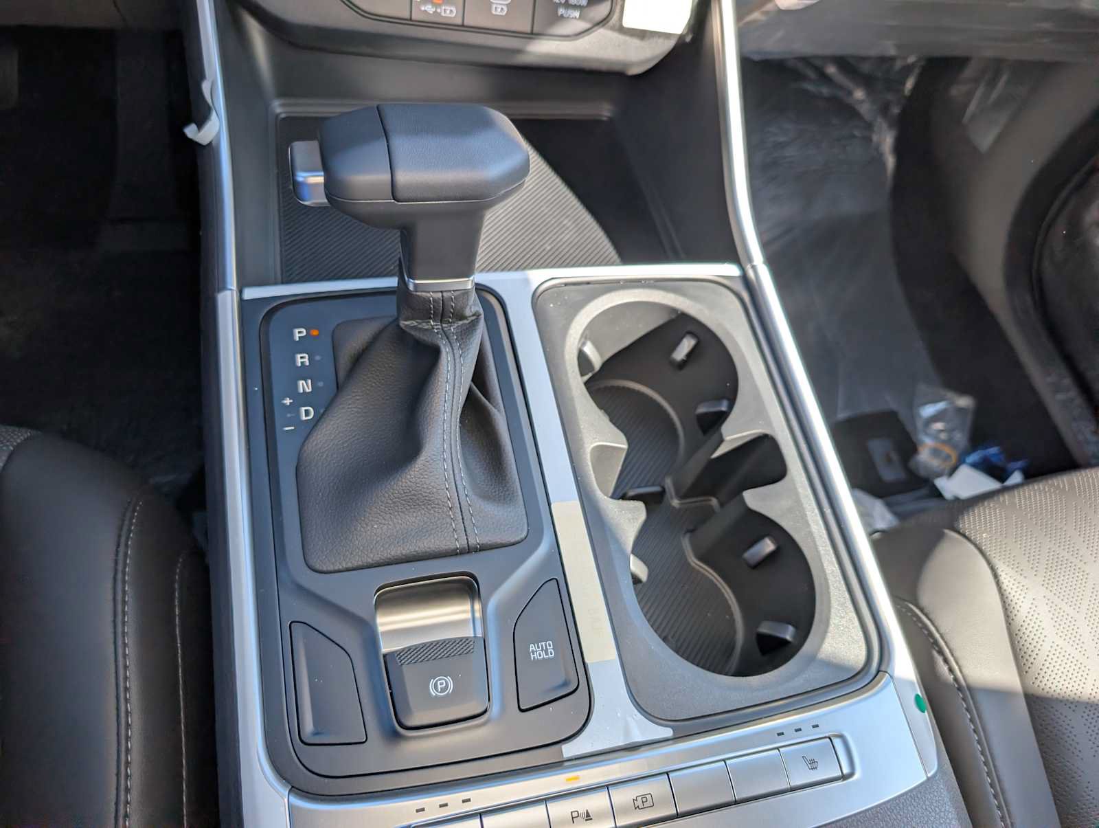 New 2027 Kia Carnival FWD image 25