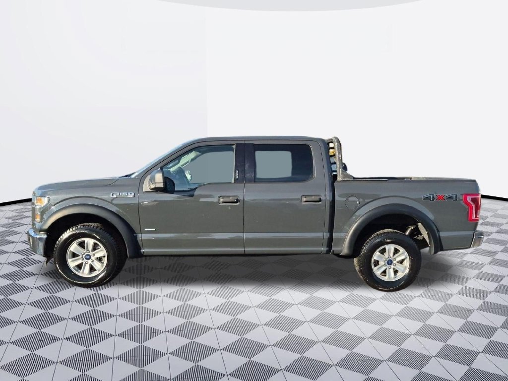Used 2017 Ford F150 XLT AWD/4WD image 3
