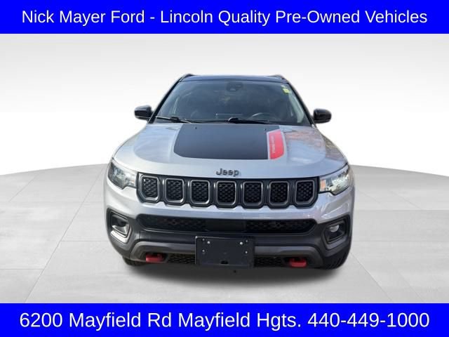 Used 2023 Jeep Compass Trailhawk image 2