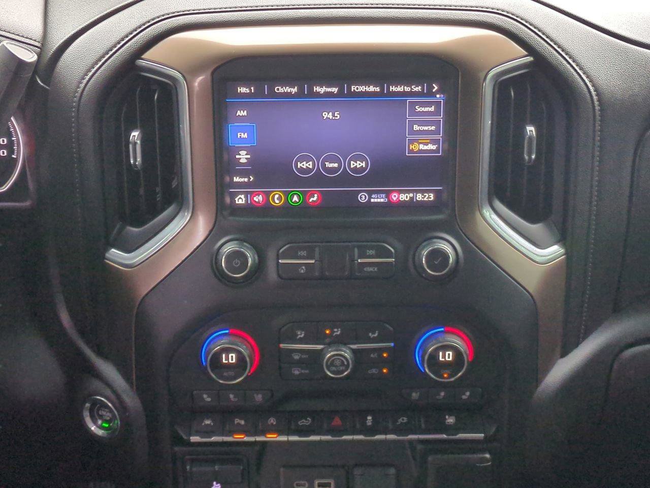 Used 2020 Chevrolet Silverado 1500 High Country w/ Technology Package AWD/4WD image 14