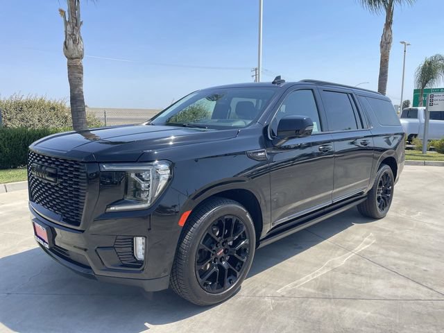 Used 2023 GMC Yukon XL Denali w/ Denali Reserve Package AWD/4WD image 4