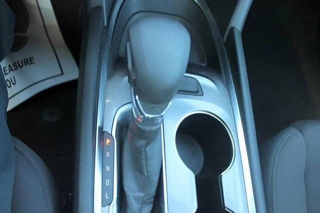 Used 2022 Chevrolet Malibu LT image 21