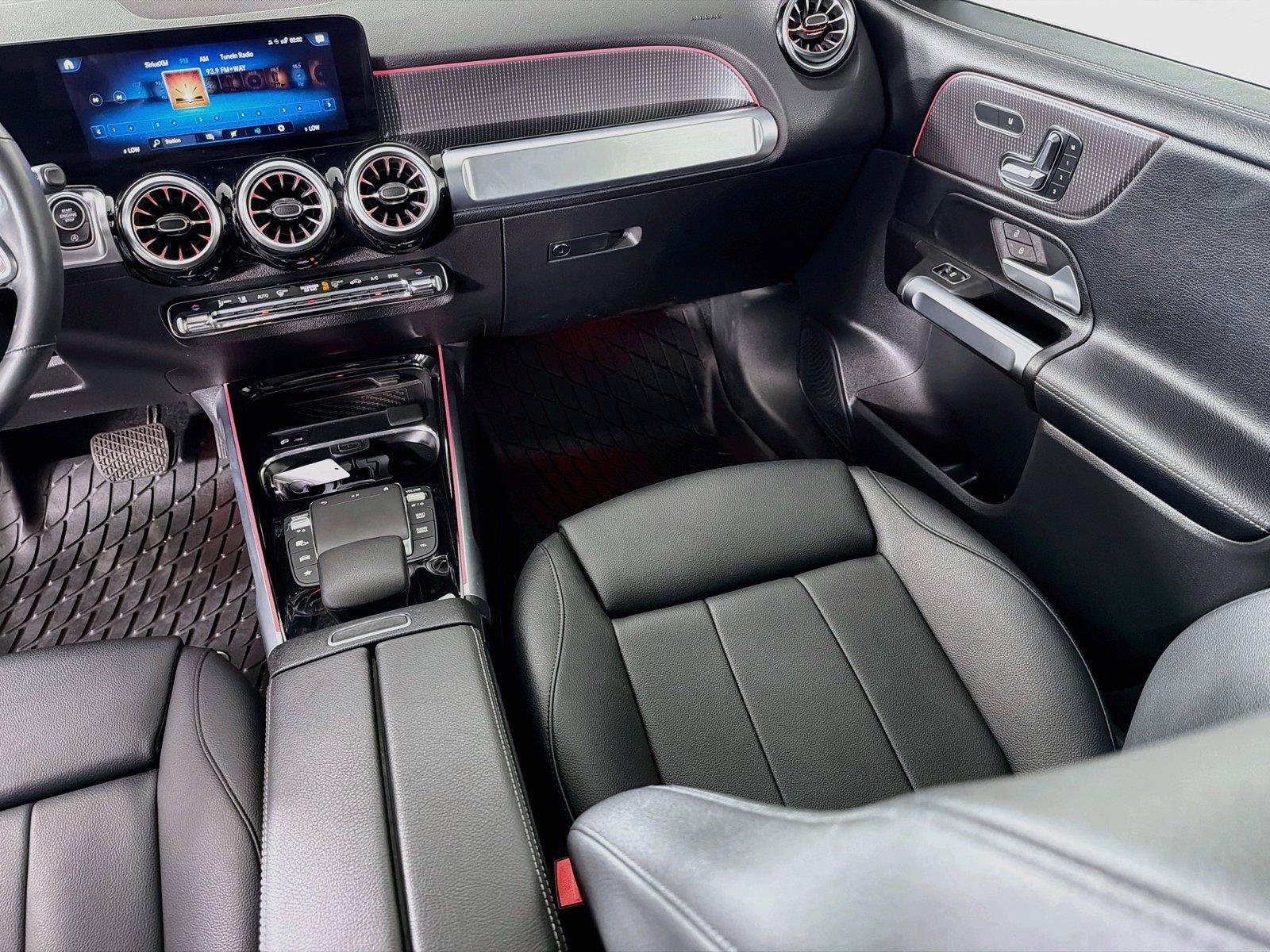 Used 2023 Mercedes-Benz GLB 250 4MATIC image 26