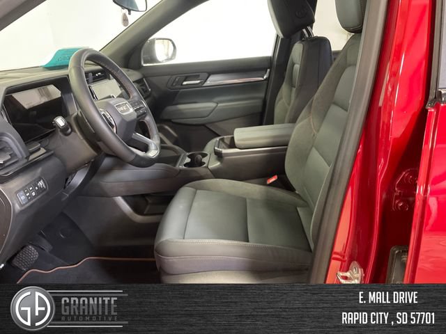 Used 2026 GMC Terrain AT4 AWD/4WD image 11