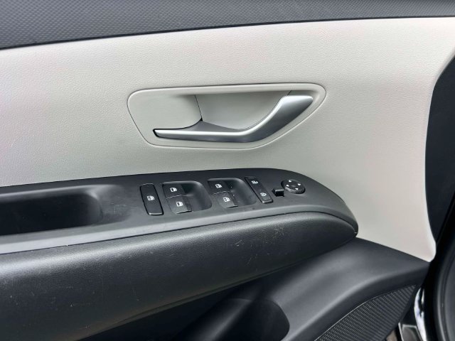 Certified 2024 Hyundai Tucson SEL FWD image 16