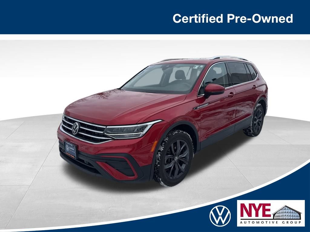 Used 2022 Volkswagen Tiguan SE w/ Panoramic Sunroof Package