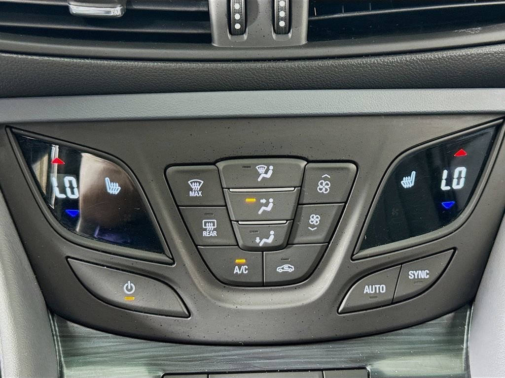 Used 2019 Buick Envision Essence image 15