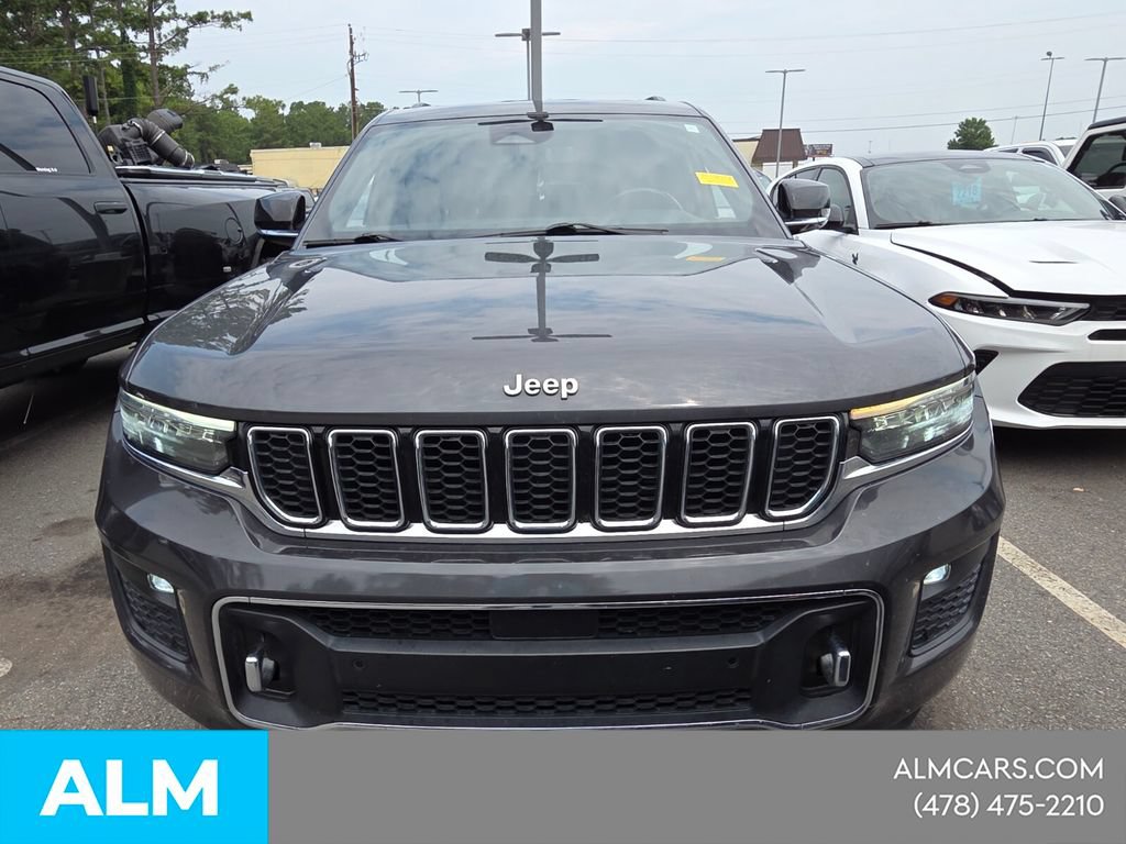 Used 2021 Jeep Grand Cherokee L Overland w/ Luxury Tech Group IV AWD/4WD image 2
