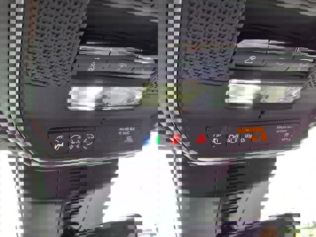 New 2026 Chevrolet Traverse RS image 14