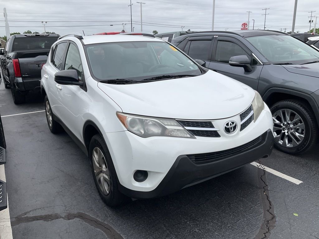 Used 2014 Toyota RAV4 LE FWD image 1