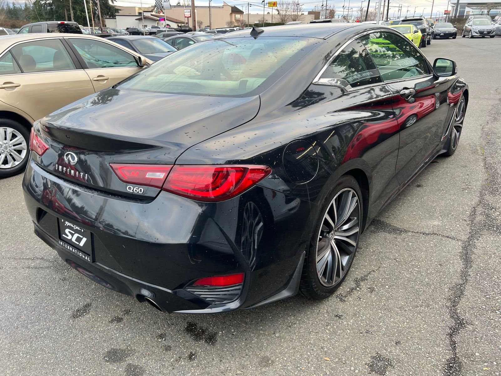 Used 2017 INFINITI Q60 3.0t w/ Premium Plus Package 3.0T RWD image 6