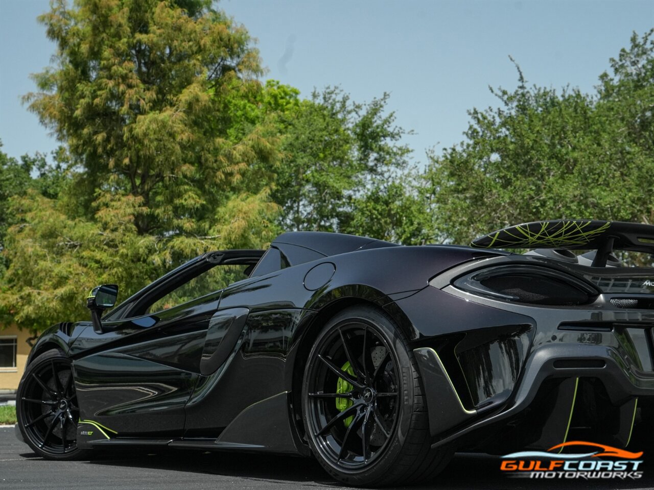 Used 2020 McLaren 600LT Spider image 40