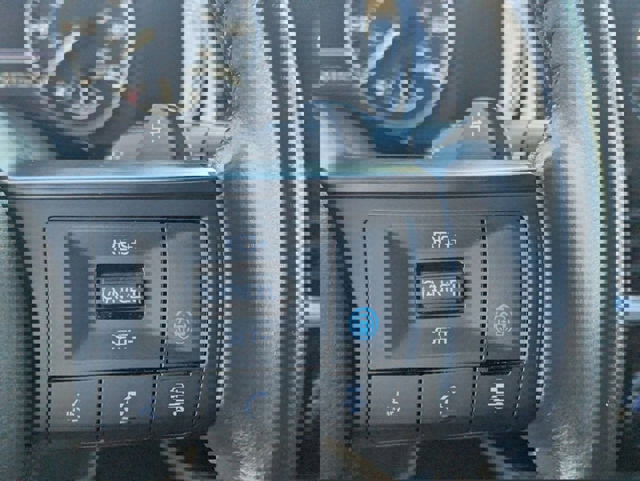 Certified 2024 Nissan Pathfinder SV image 28