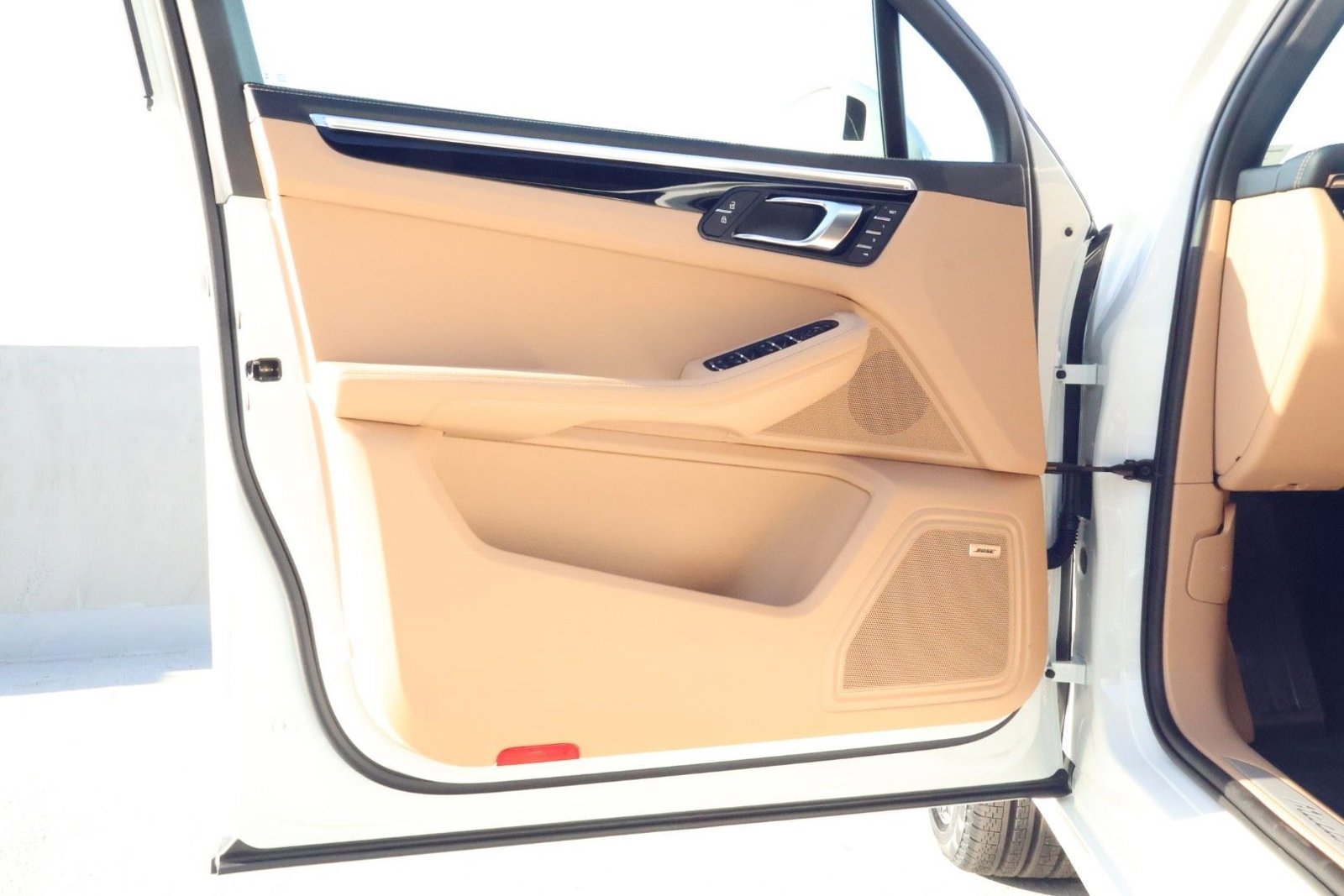 New 2026 Porsche Macan S image 13