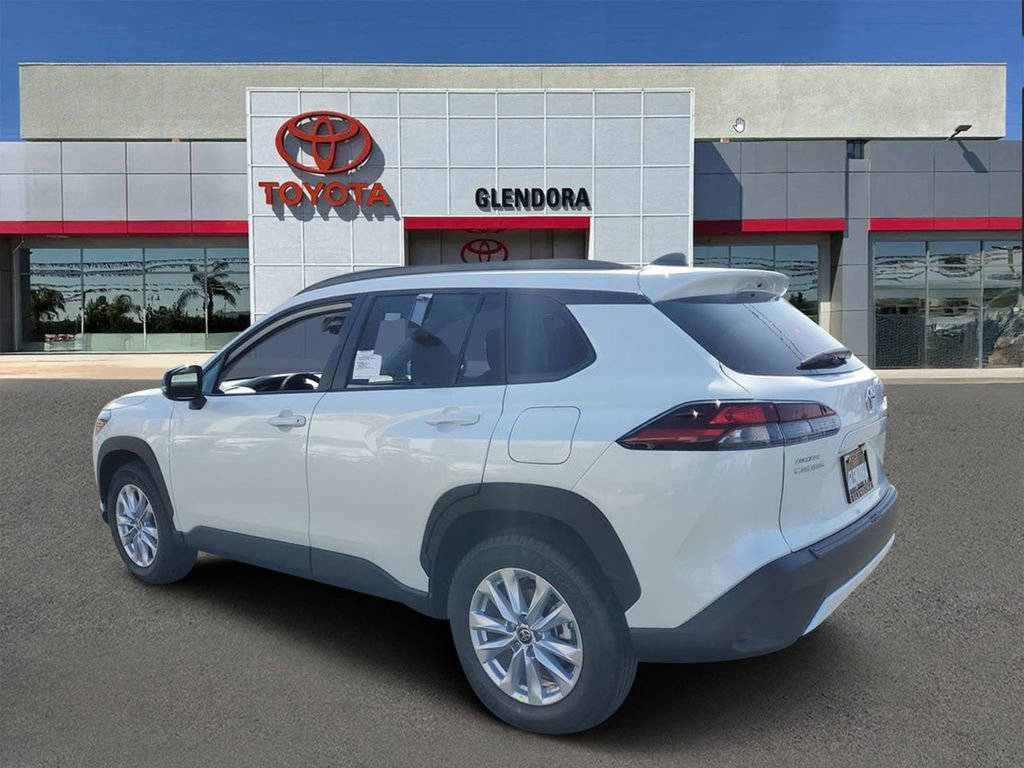 New 2026 Toyota Corolla Cross LE image 5