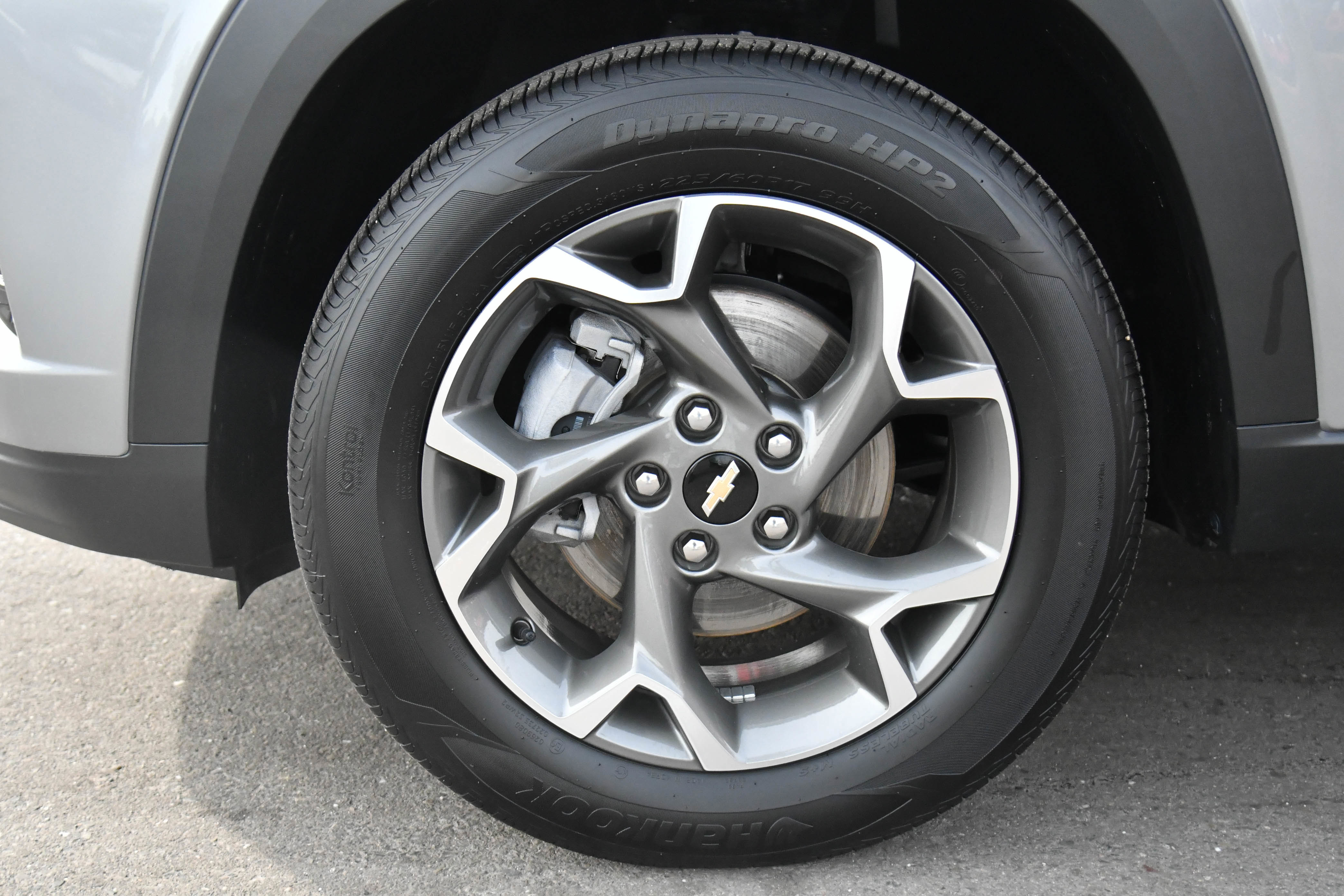 Used 2025 Chevrolet Trax LT w/ LT Convenience Package FWD image 12