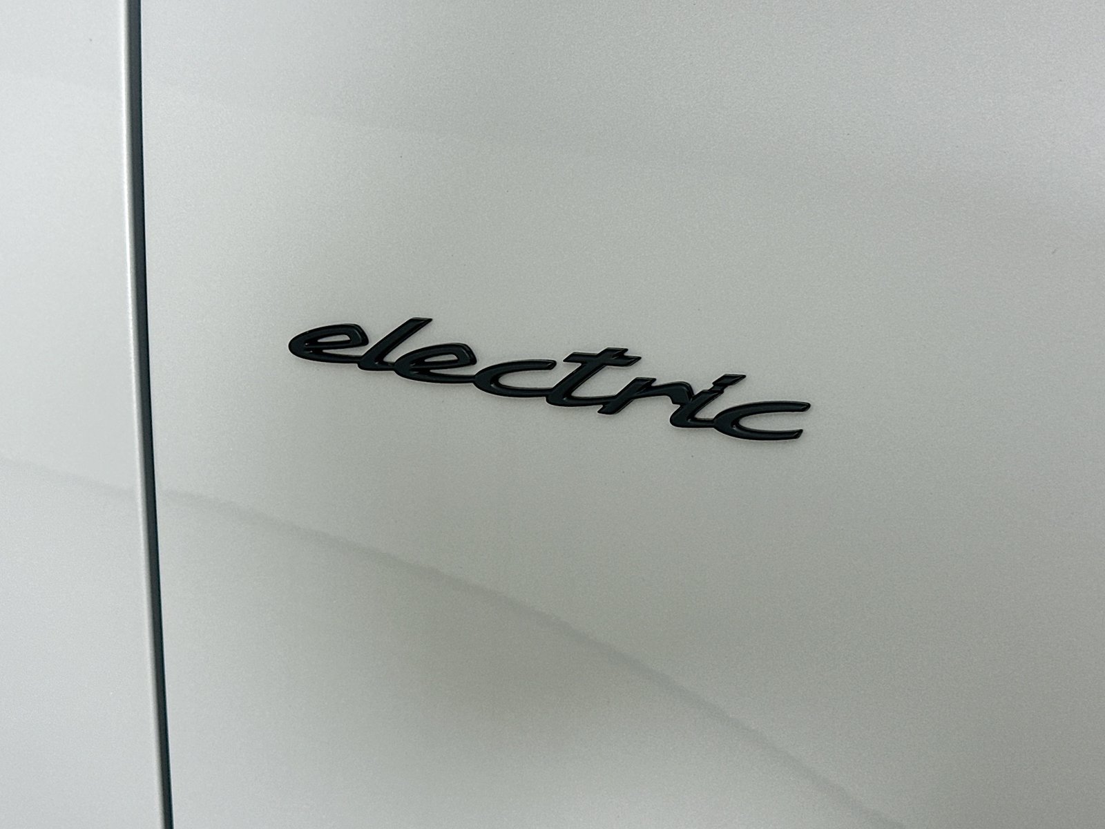New 2026 Porsche Macan 4 Electric AWD/4WD image 9
