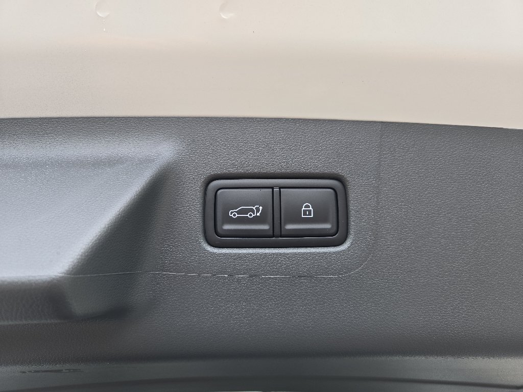 New 2026 Hyundai Santa Fe SE AWD/4WD image 16