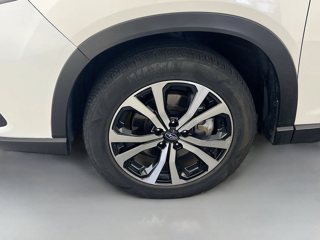 Used 2023 Subaru Forester Limited AWD/4WD image 13