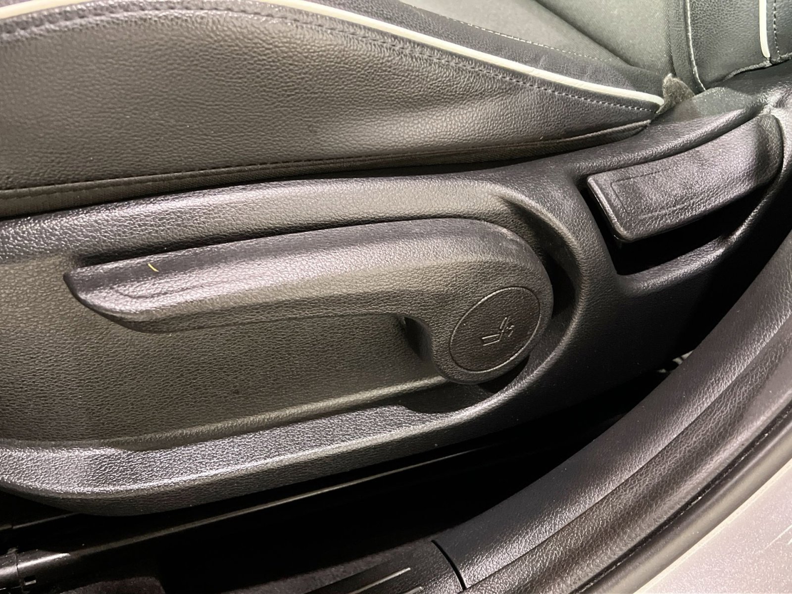 Used 2023 Kia Forte GT-Line w/ GT-Line Technology Package image 21