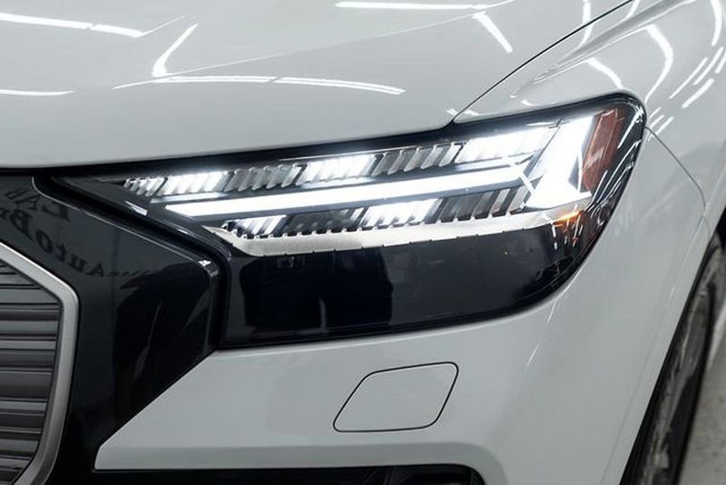 Used 2022 Audi Q4 e-tron Prestige image 45