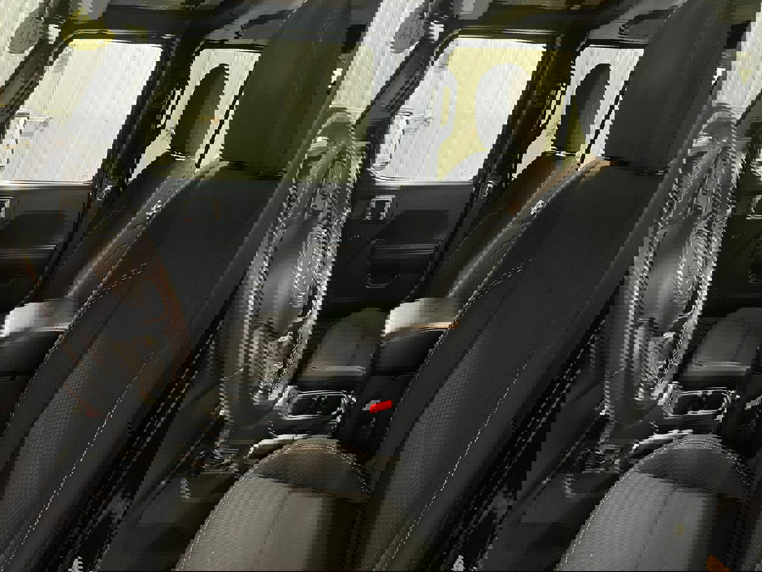 Used 2021 Jeep Wrangler Unlimited Sport image 13