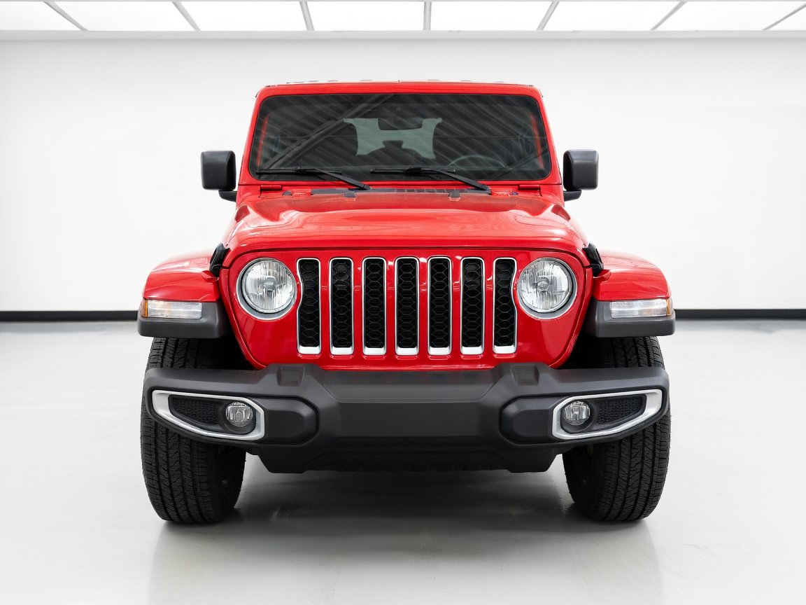 Used 2023 Jeep Wrangler Unlimited Sahara AWD/4WD image 2