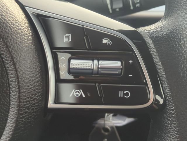 Used 2023 Kia Forte LXS w/ LXS Technology Package image 14