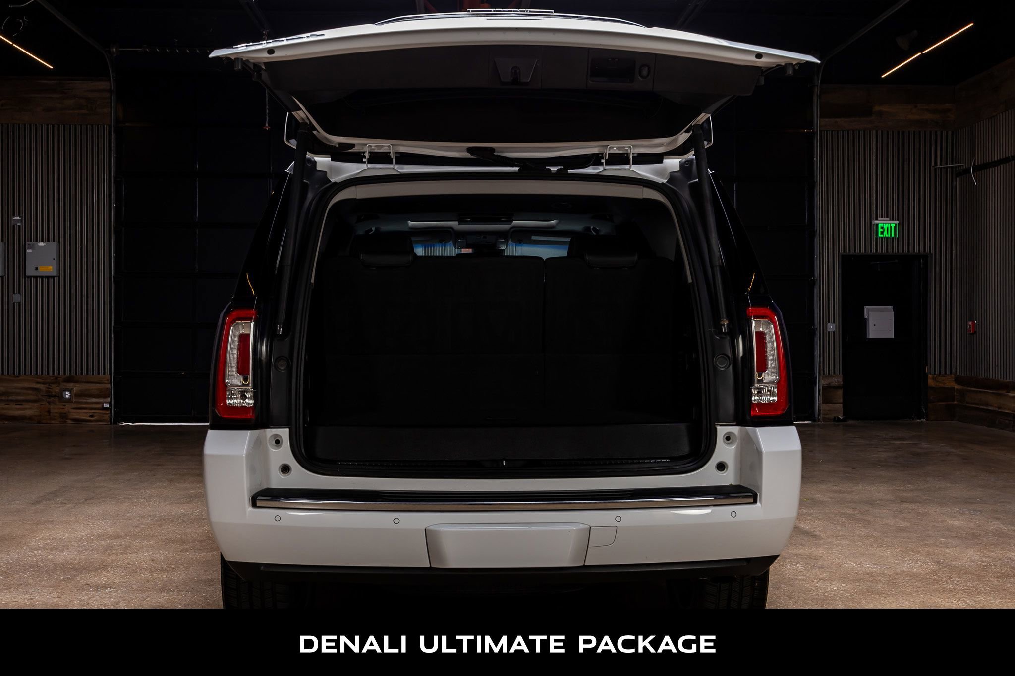 Used 2019 GMC Yukon Denali w/ Denali Ultimate Package image 8