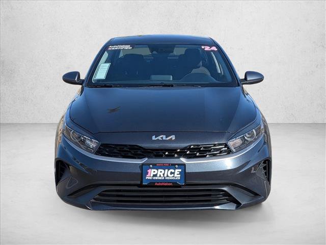 Used 2024 Kia Forte LXS FWD image 2